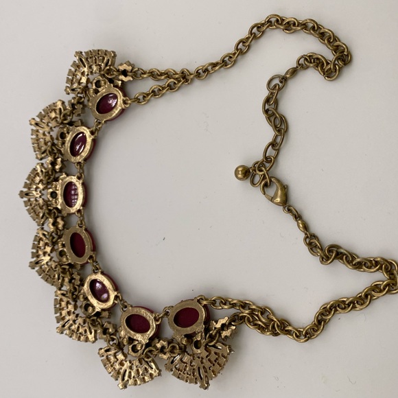 Beautiful Costume Jewelry- Necklace & Earrings - Picture 8 of 9